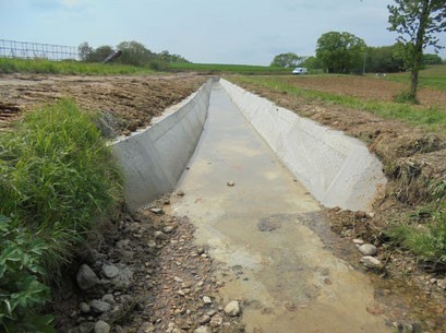 Ouvrages hydrauliques : canaux, prises d’eau, seuils, dévalaison et montaison