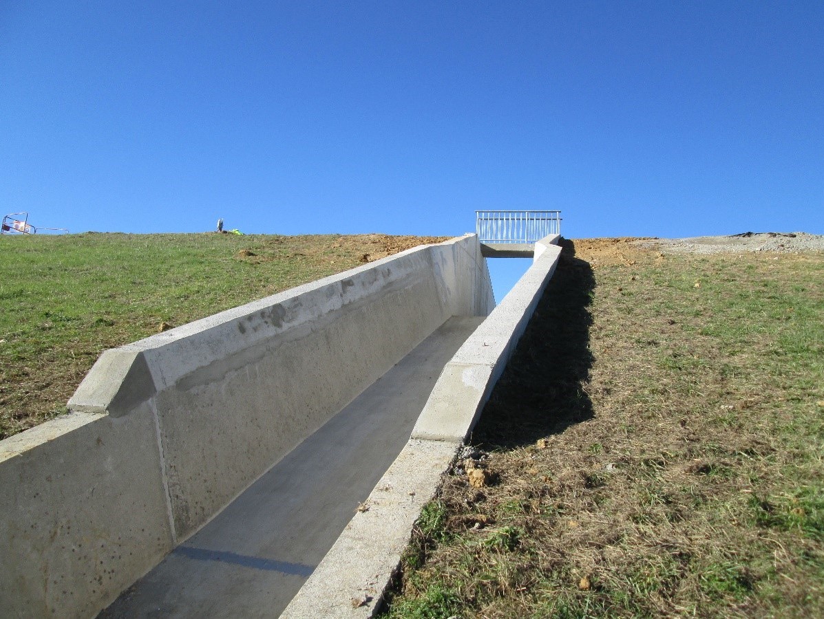 Mise aux normes de l’évacuateur de crue du barrage 